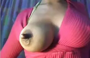 XXX Black MILF masturbasi di sofa bokep viral indo terbaru