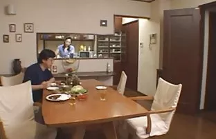 XXX Pantatnya diserang video xxx viral indo